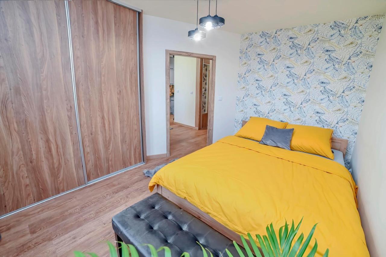 Apartament Na Zlotej Podkowie Lägenhet Głogów Exteriör bild